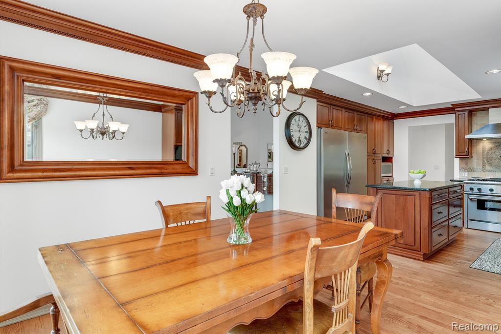 5035 Oakbrooke Drive