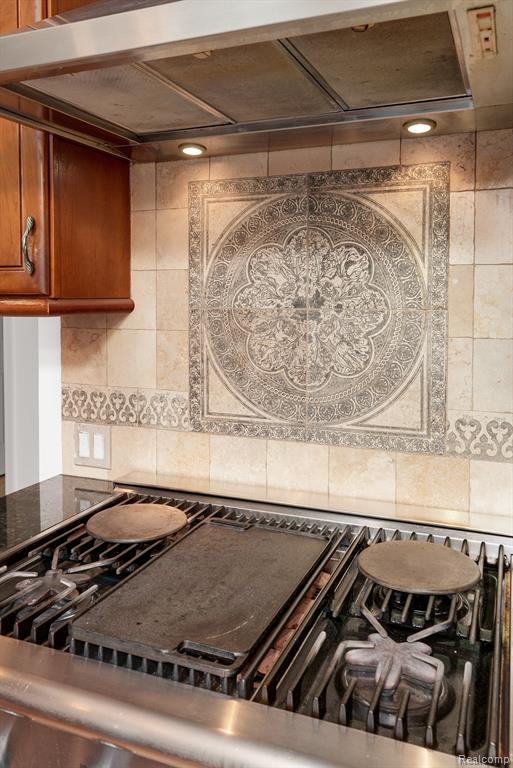 5035 Oakbrooke Drive