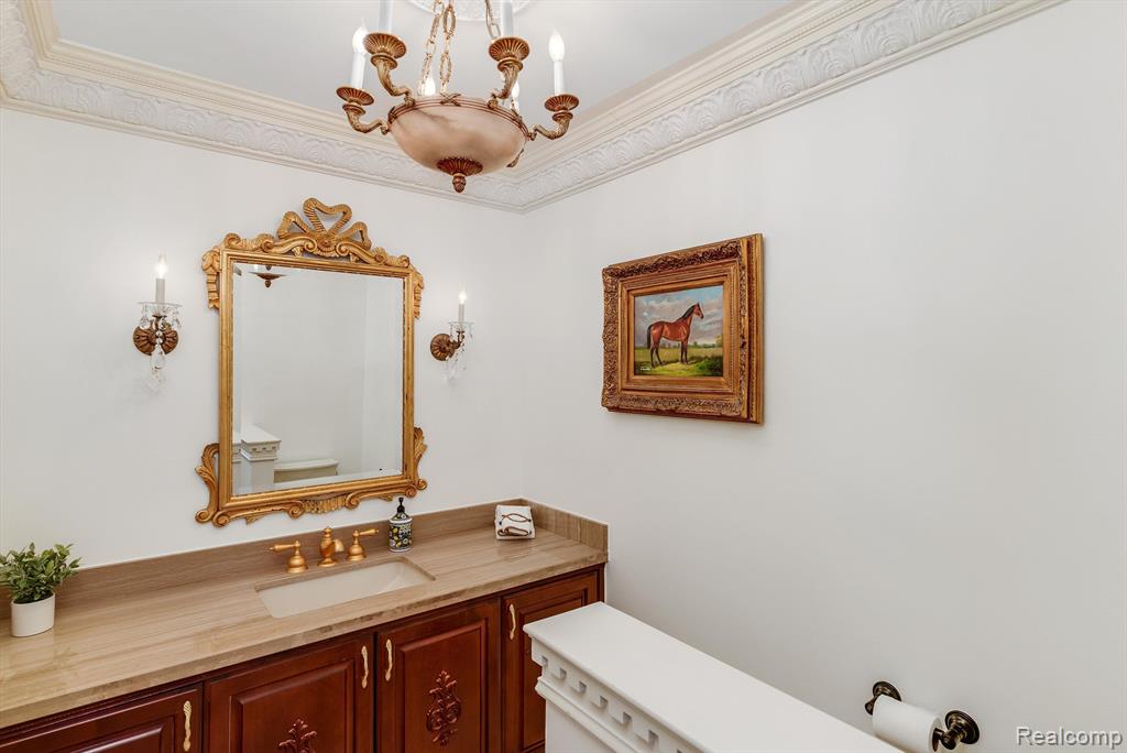 5035 Oakbrooke Drive