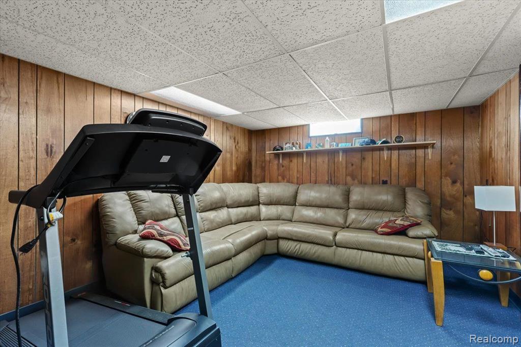 20455 Van Antwerp Street