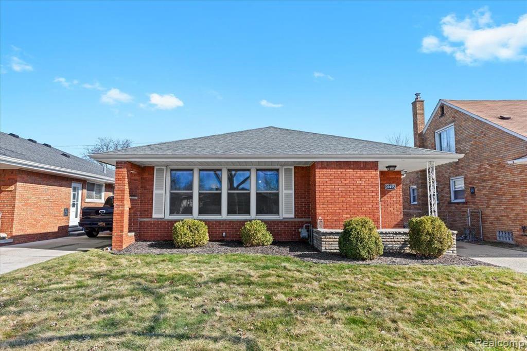 20455 Van Antwerp Street