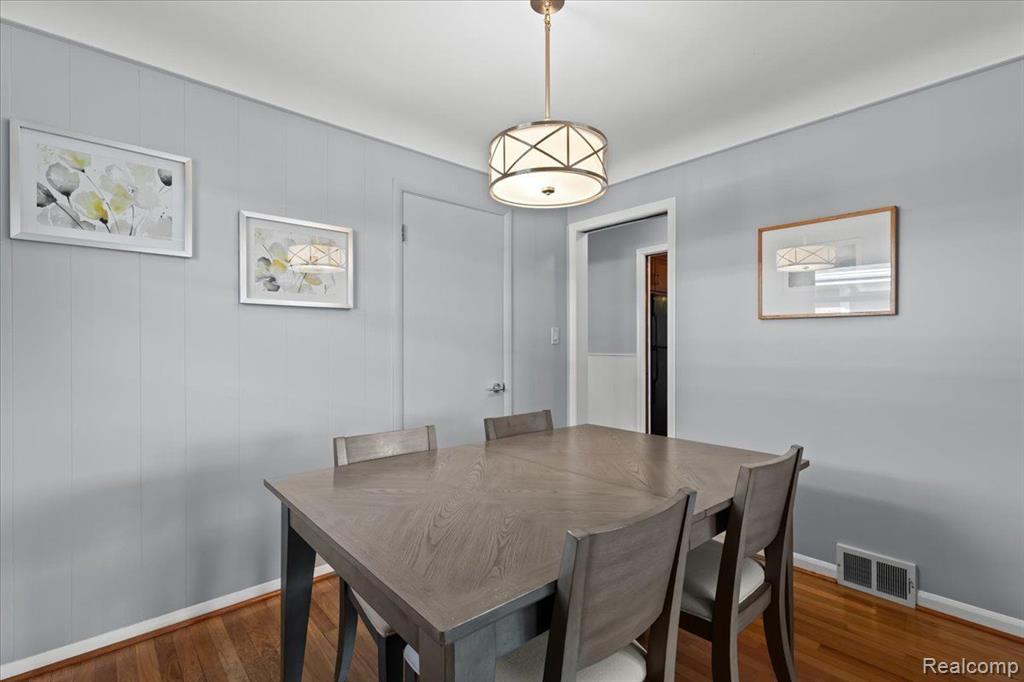 20455 Van Antwerp Street