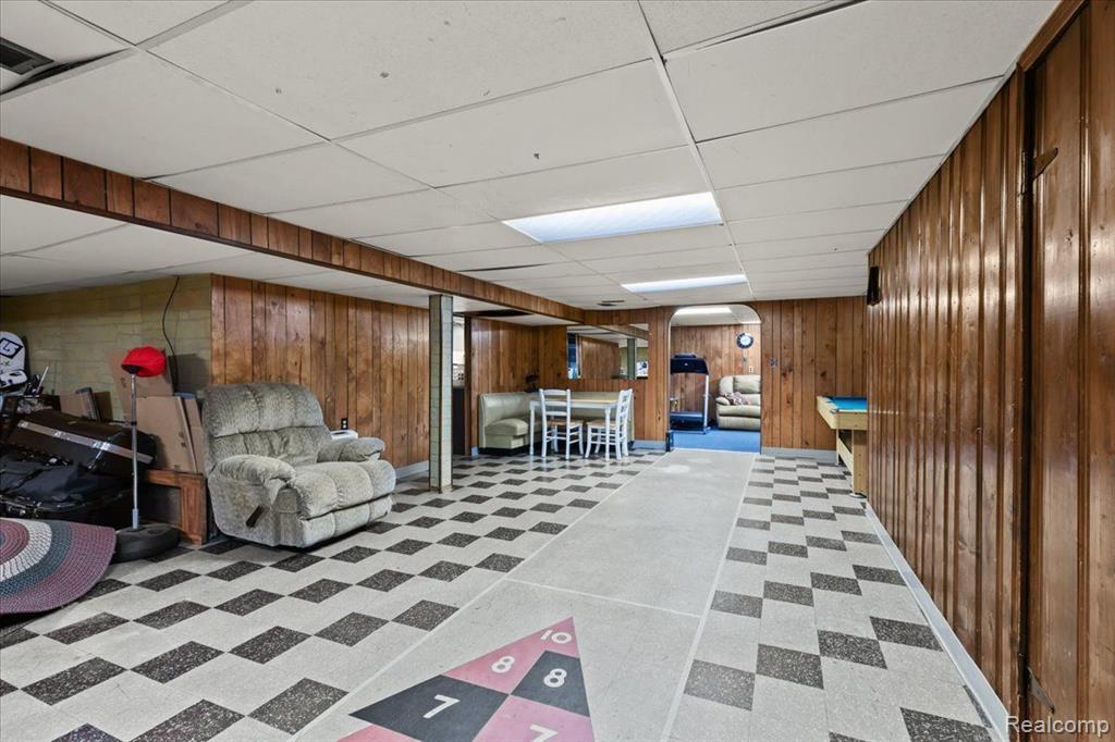 20455 Van Antwerp Street