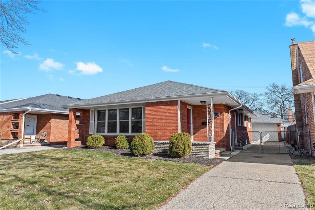 20455 Van Antwerp Street