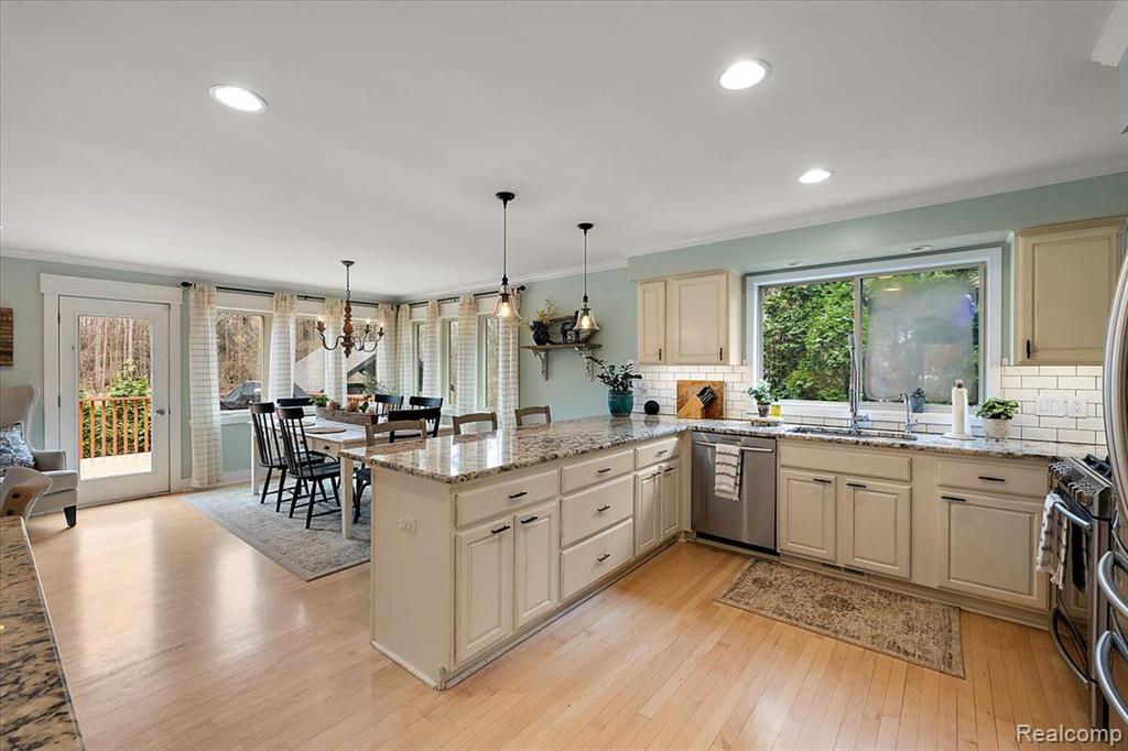 7828 Brookpines Drive