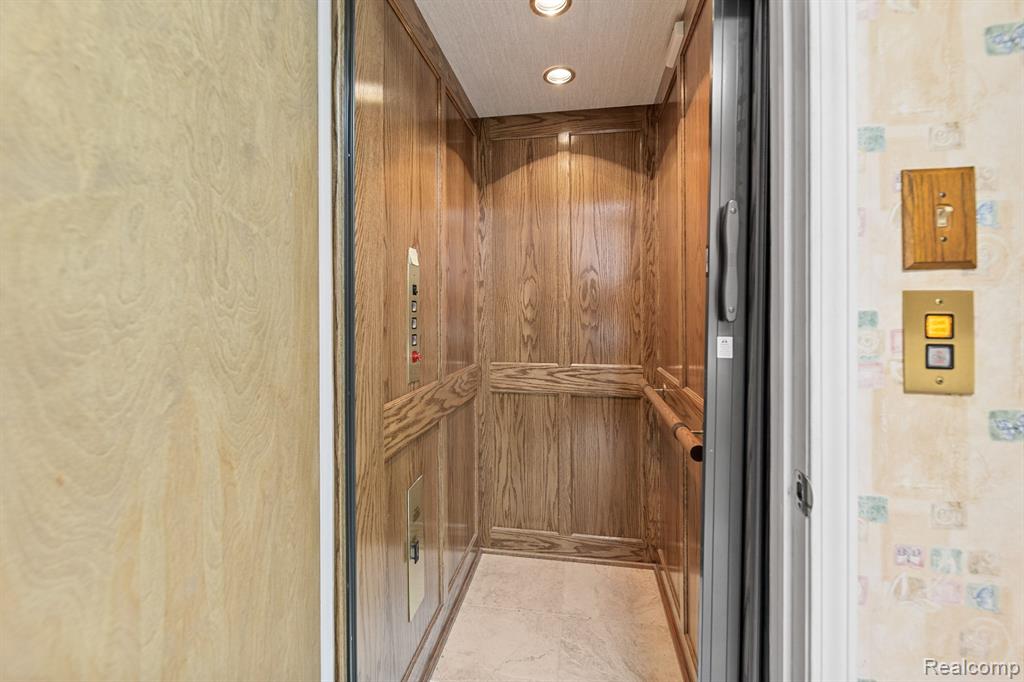 3422 Adams Shore Drive # B