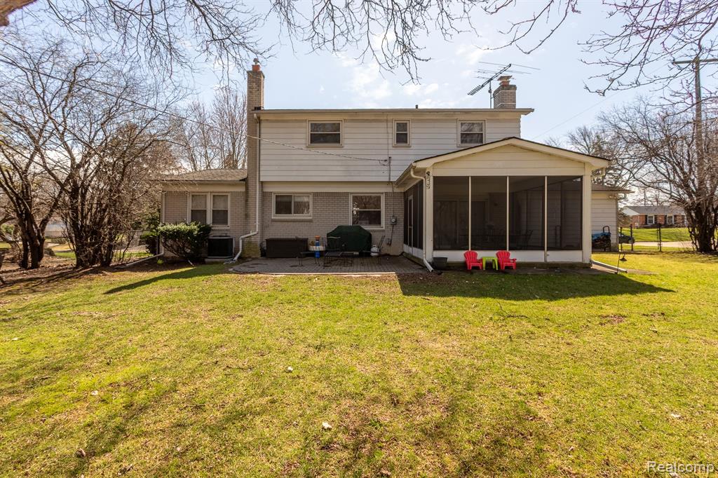 2861 Rossmoor Circle