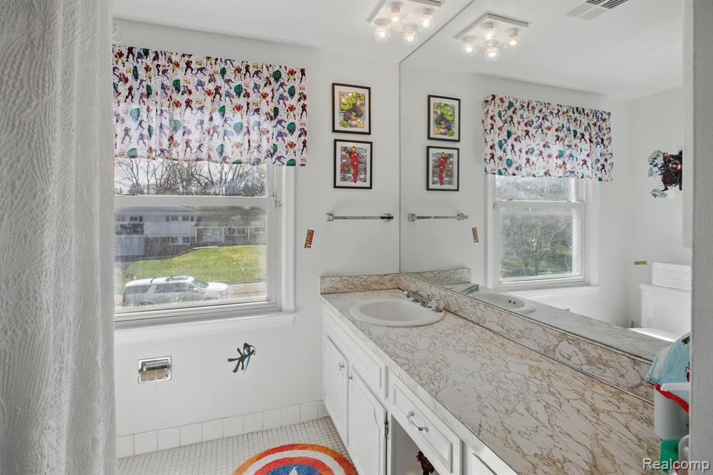 2861 Rossmoor Circle