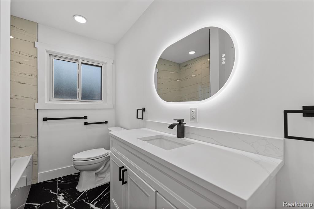 2607 Ferncliff Avenue