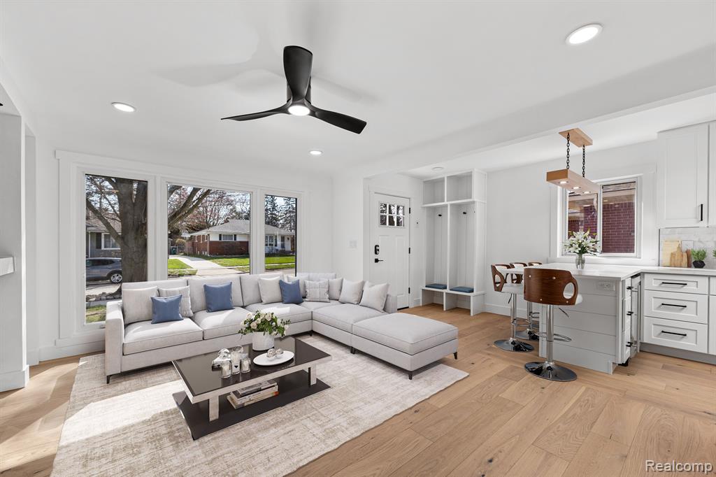 2607 Ferncliff Avenue