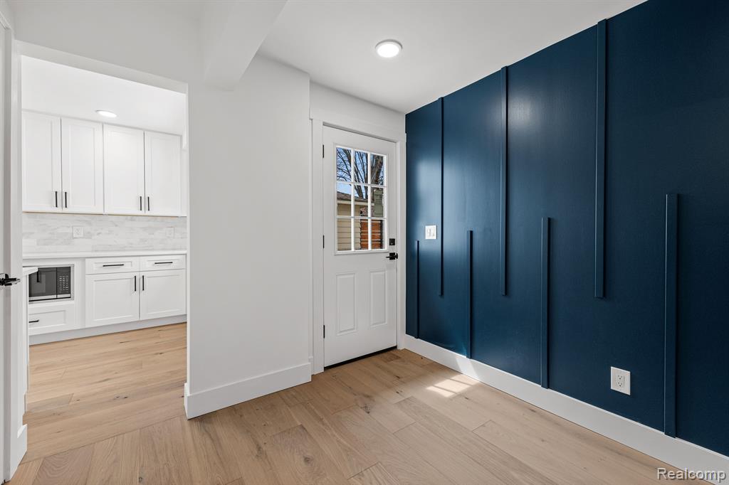 2607 Ferncliff Avenue