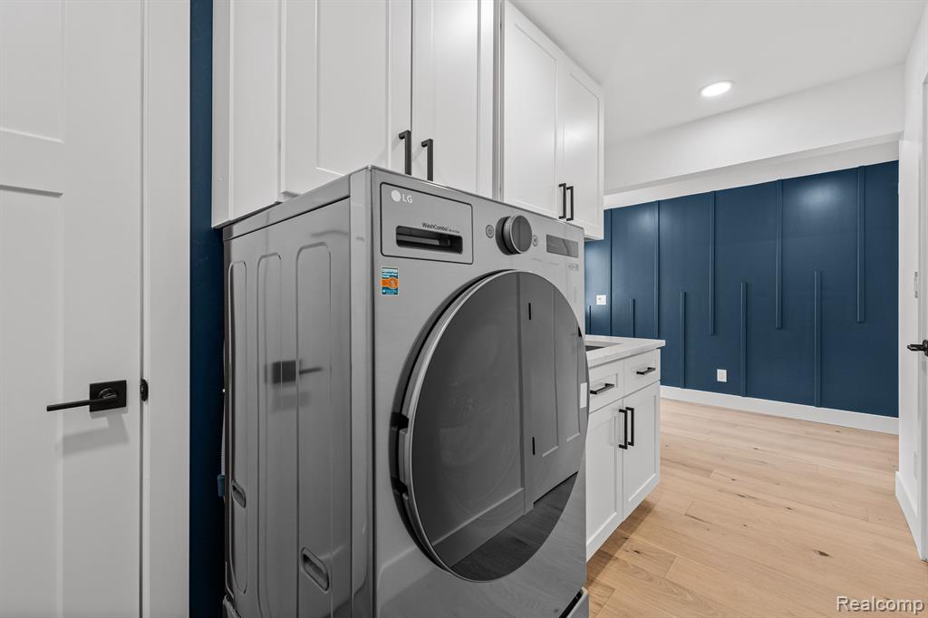 2607 Ferncliff Avenue