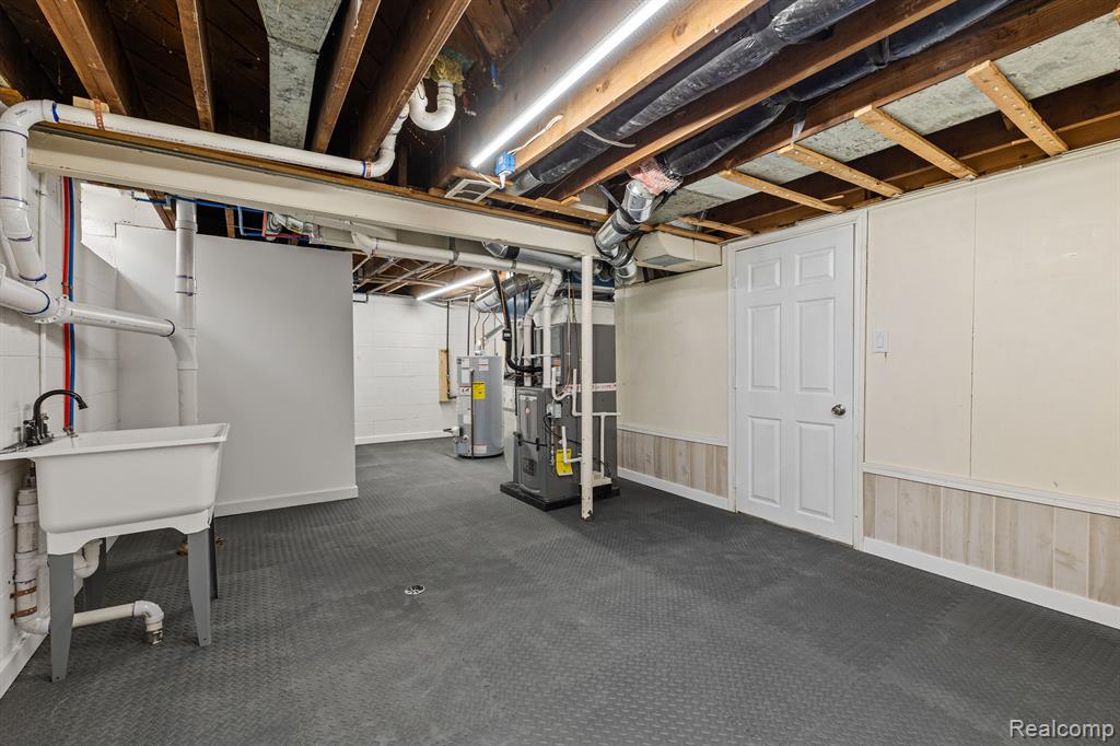 2607 Ferncliff Avenue