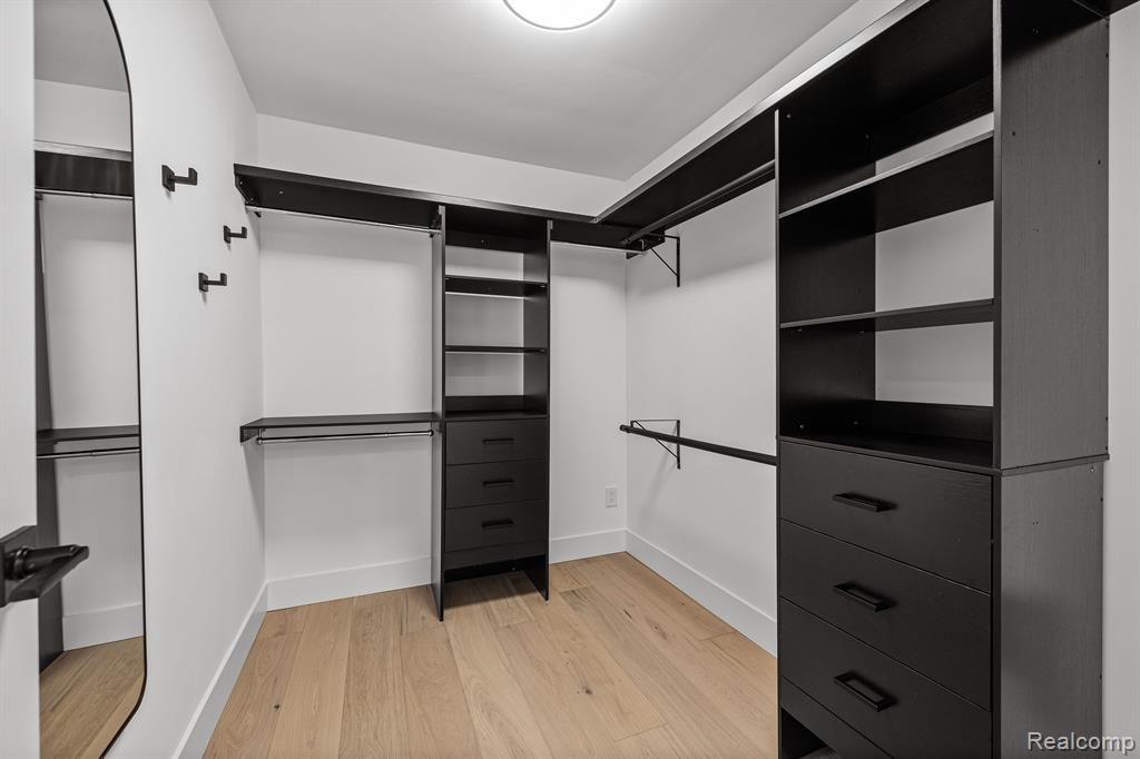 2607 Ferncliff Avenue