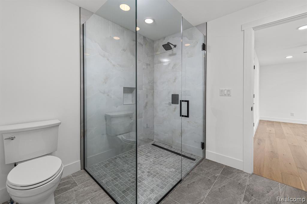 2607 Ferncliff Avenue