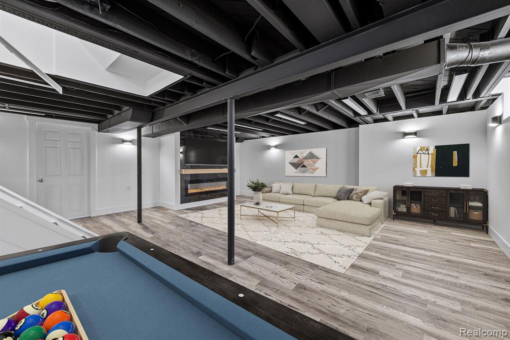 2607 Ferncliff Avenue