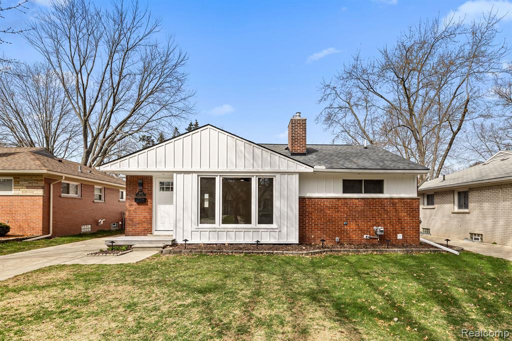 2607 Ferncliff Avenue