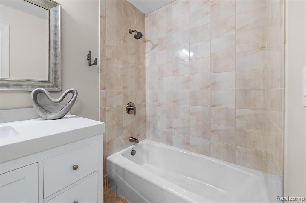 3498 Tremonte Circle