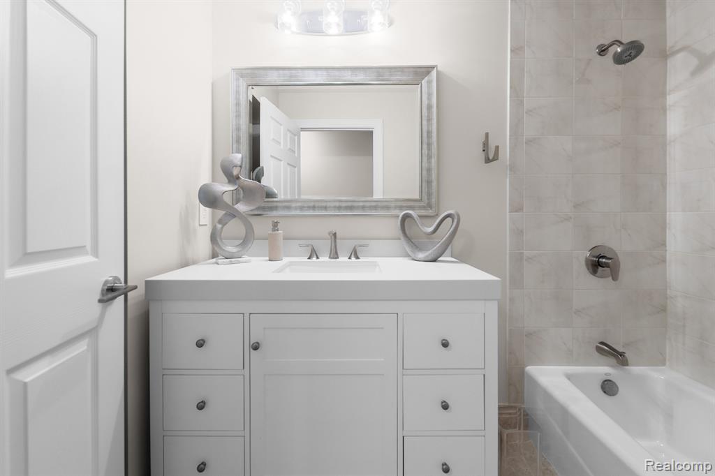 3498 Tremonte Circle