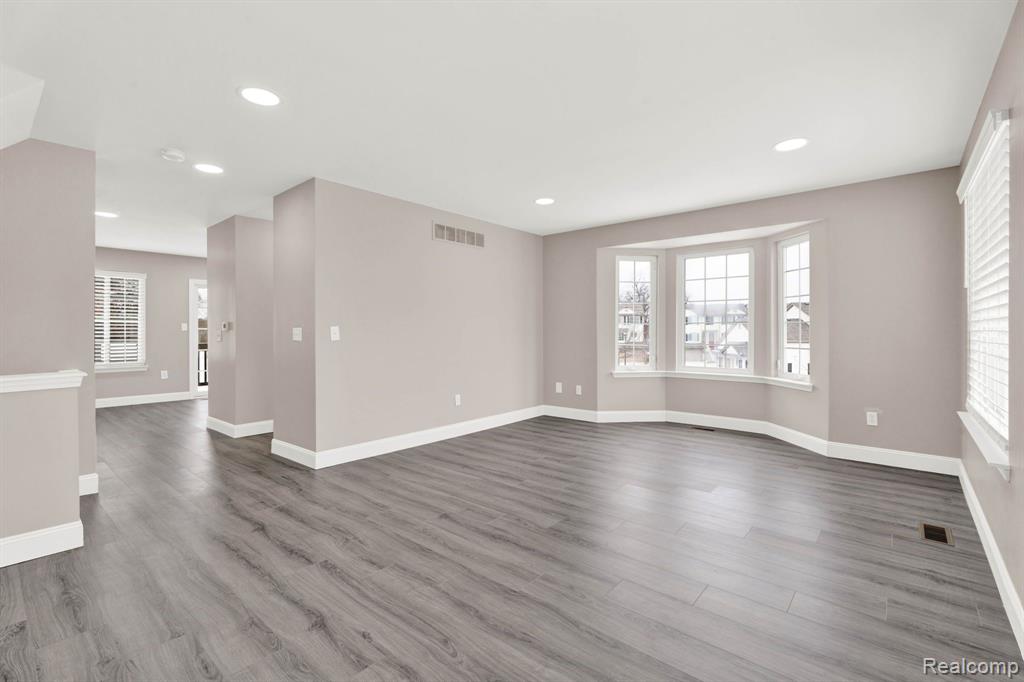 223 Oak Ridge Drive