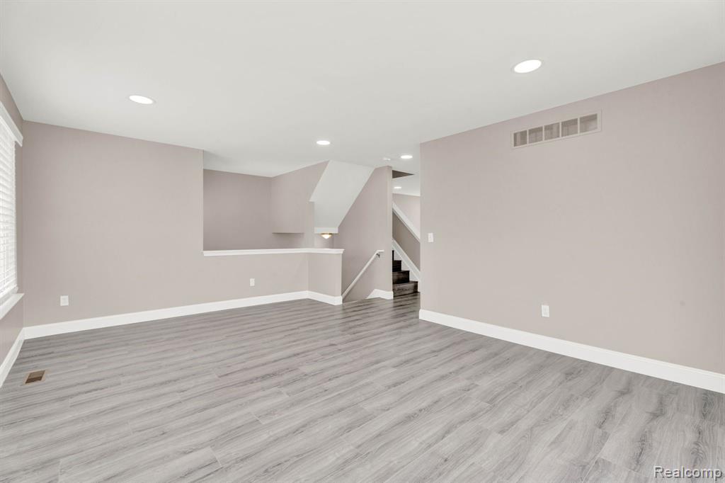 223 Oak Ridge Drive