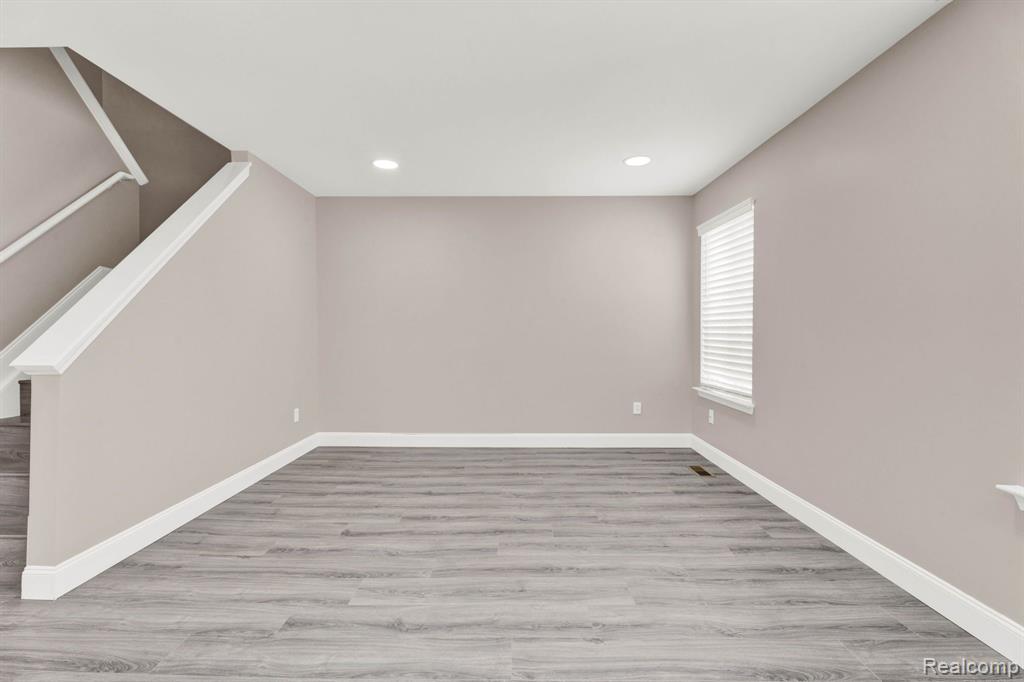 223 Oak Ridge Drive