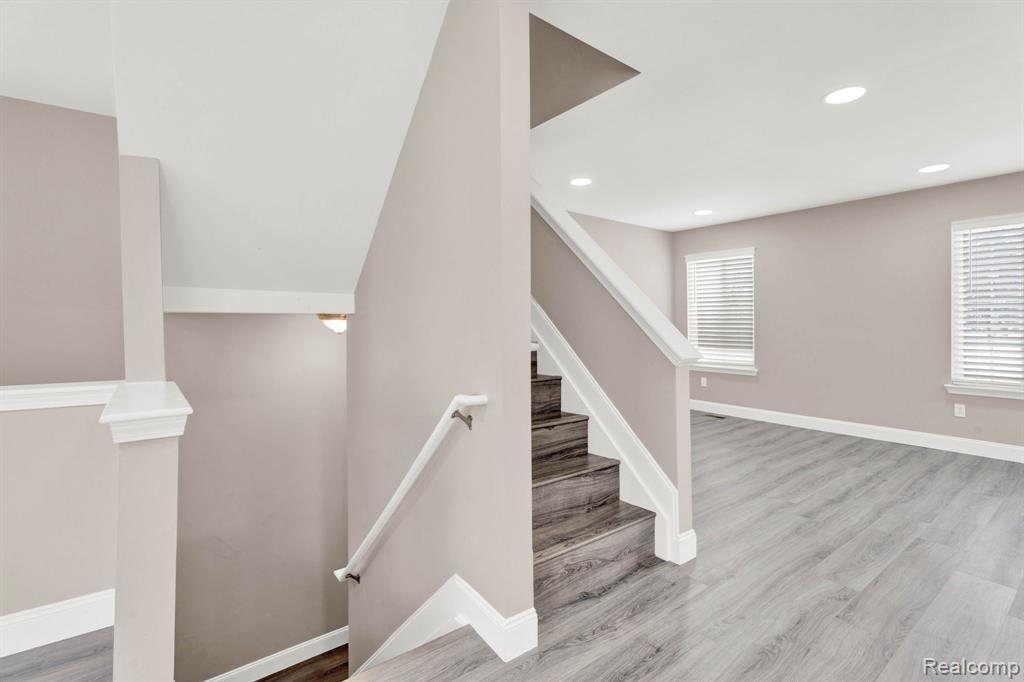 223 Oak Ridge Drive