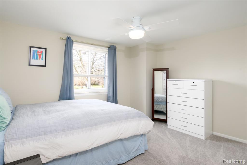 5369 Greendale Drive