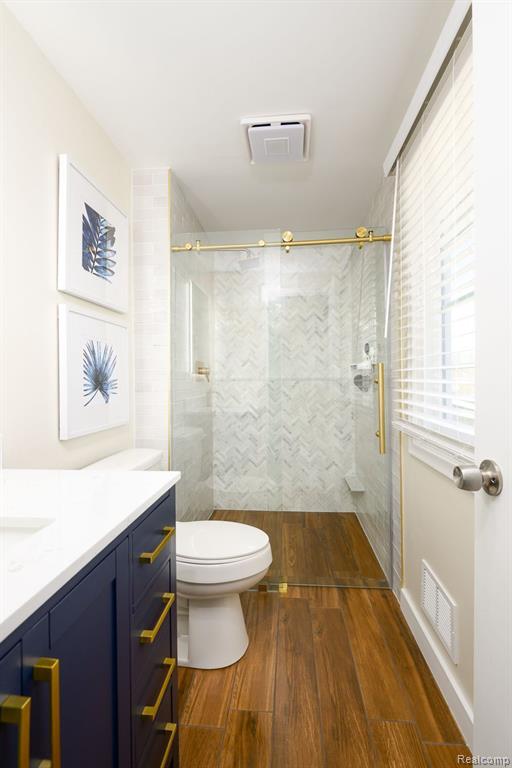 5369 Greendale Drive