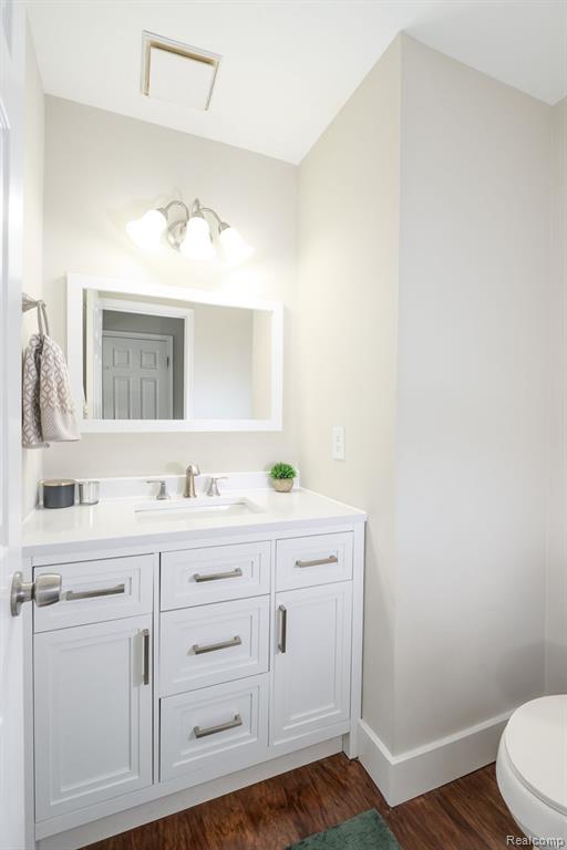 5369 Greendale Drive