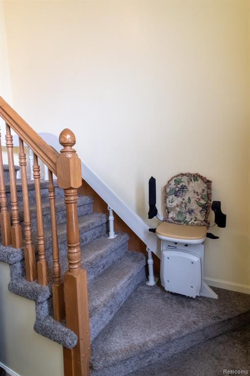 2179 Rochelle Park Drive