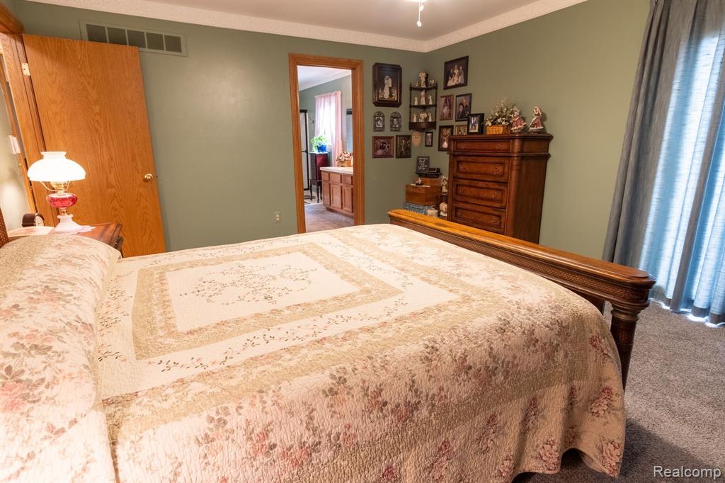 2179 Rochelle Park Drive