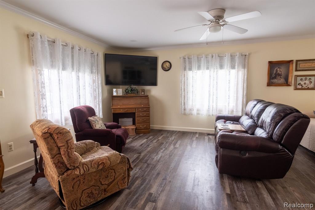 2179 Rochelle Park Drive