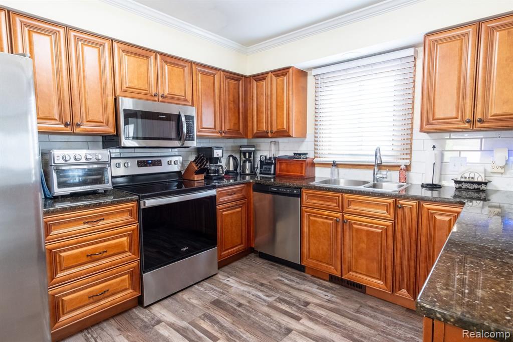 2179 Rochelle Park Drive