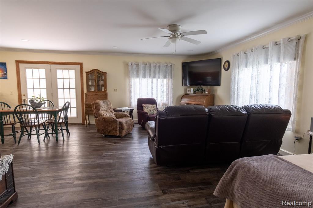 2179 Rochelle Park Drive