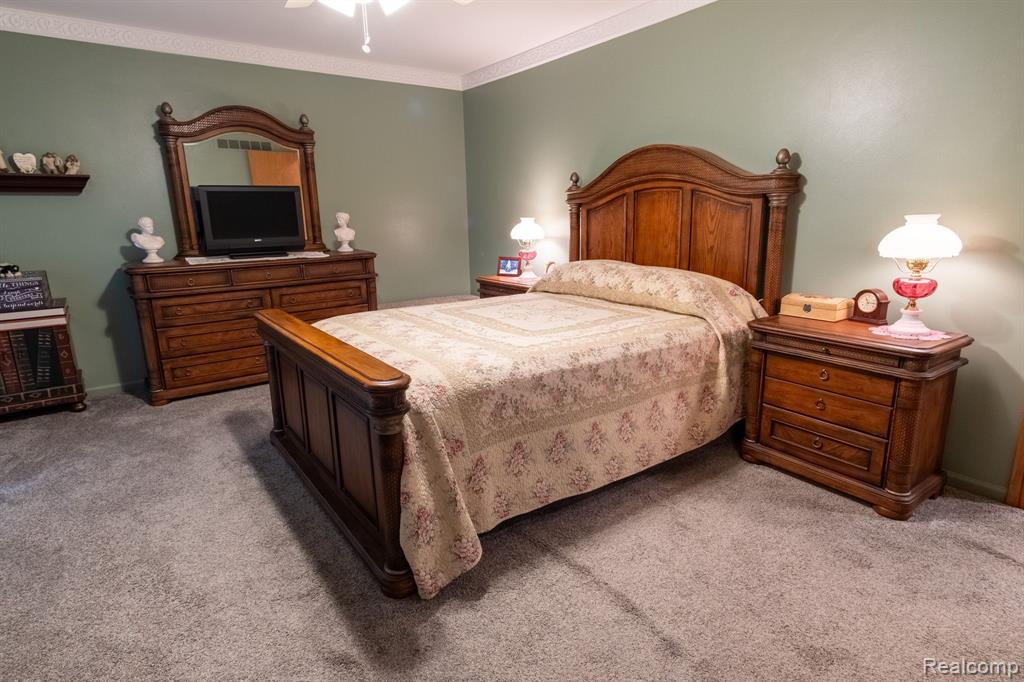 2179 Rochelle Park Drive