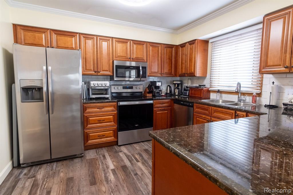 2179 Rochelle Park Drive