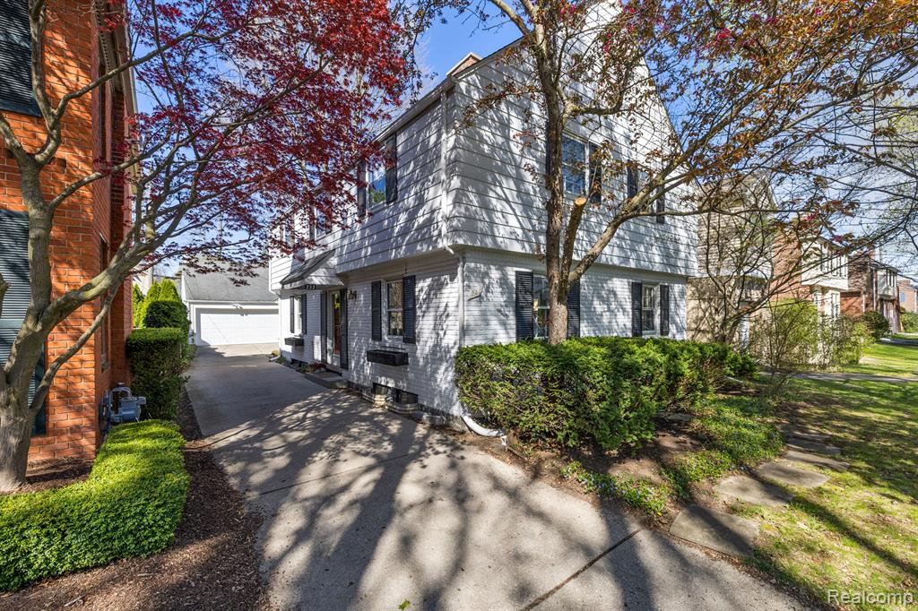 233 Mcmillan Road