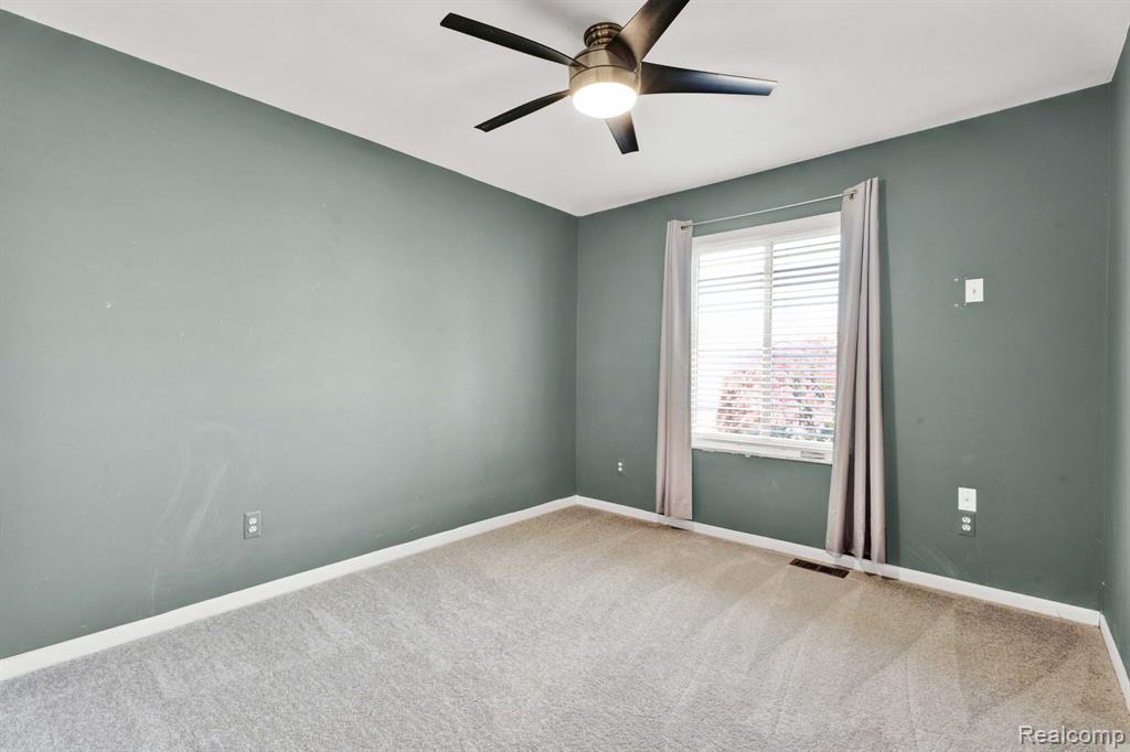 42541 Kingsley Drive