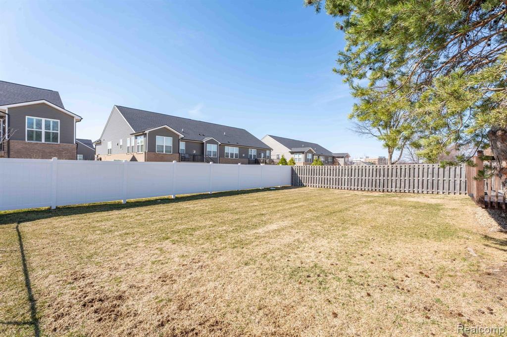 42541 Kingsley Drive