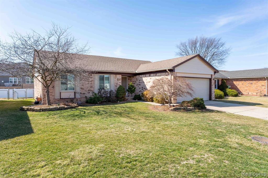 42541 Kingsley Drive