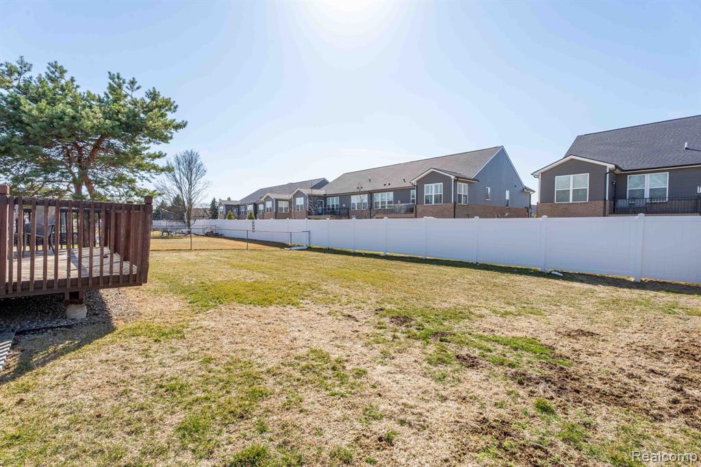 42541 Kingsley Drive