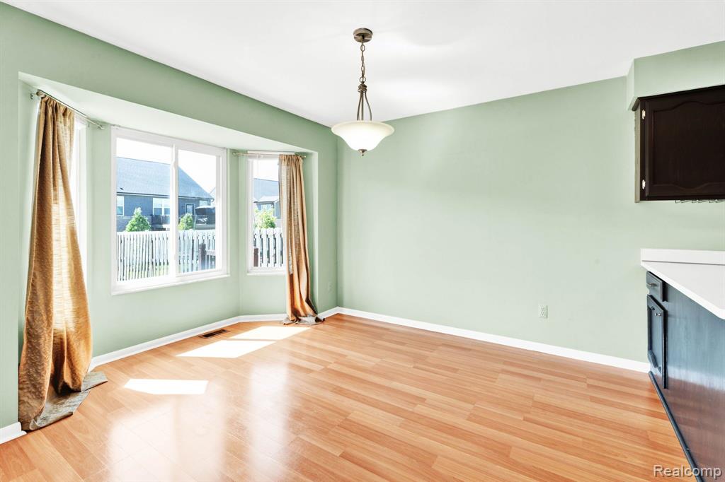 42541 Kingsley Drive