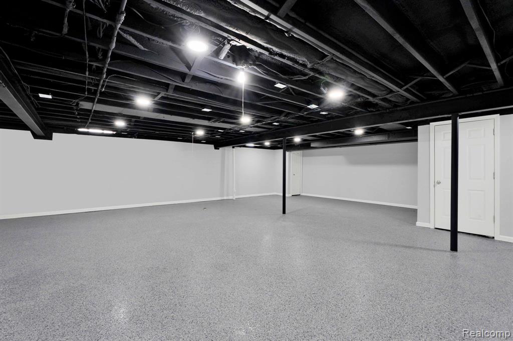 42541 Kingsley Drive