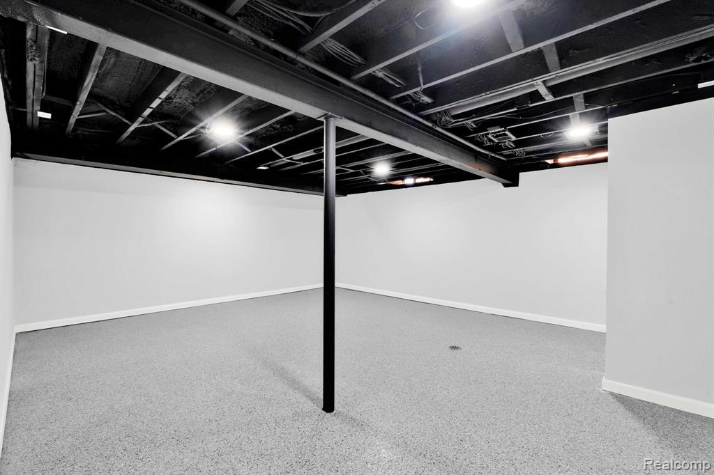 42541 Kingsley Drive