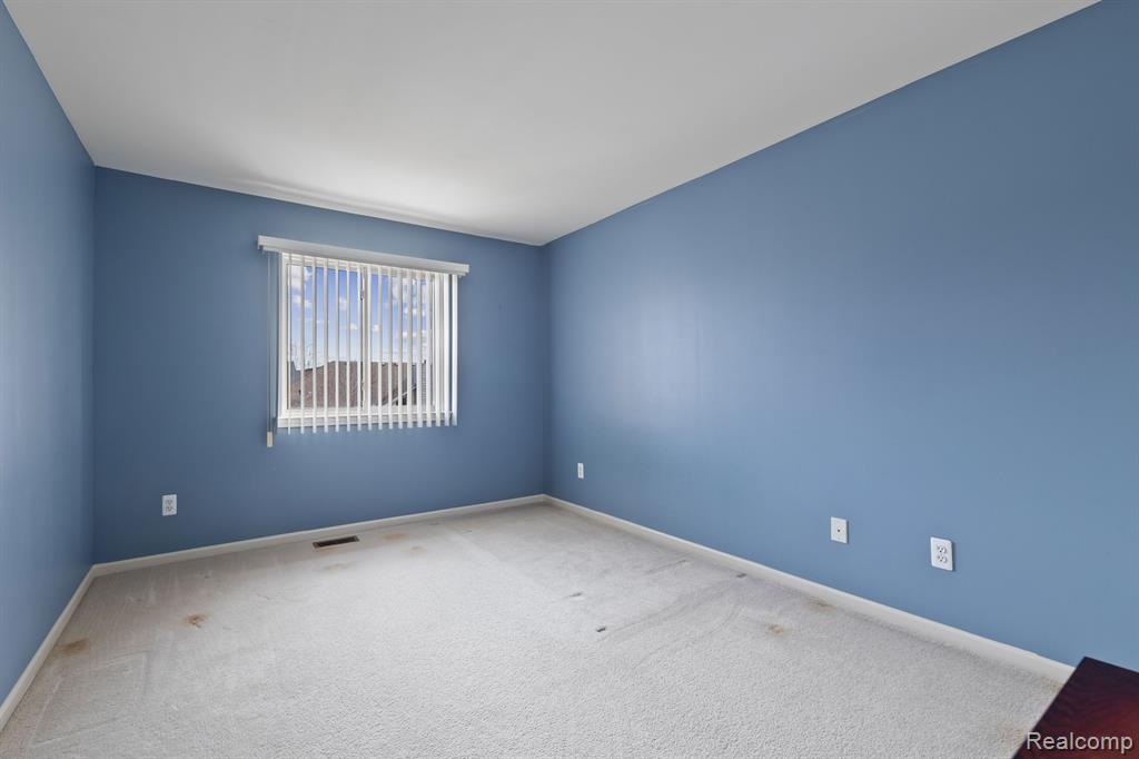 48548 Fairmont Drive