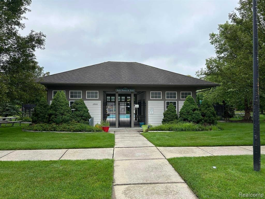 48548 Fairmont Drive