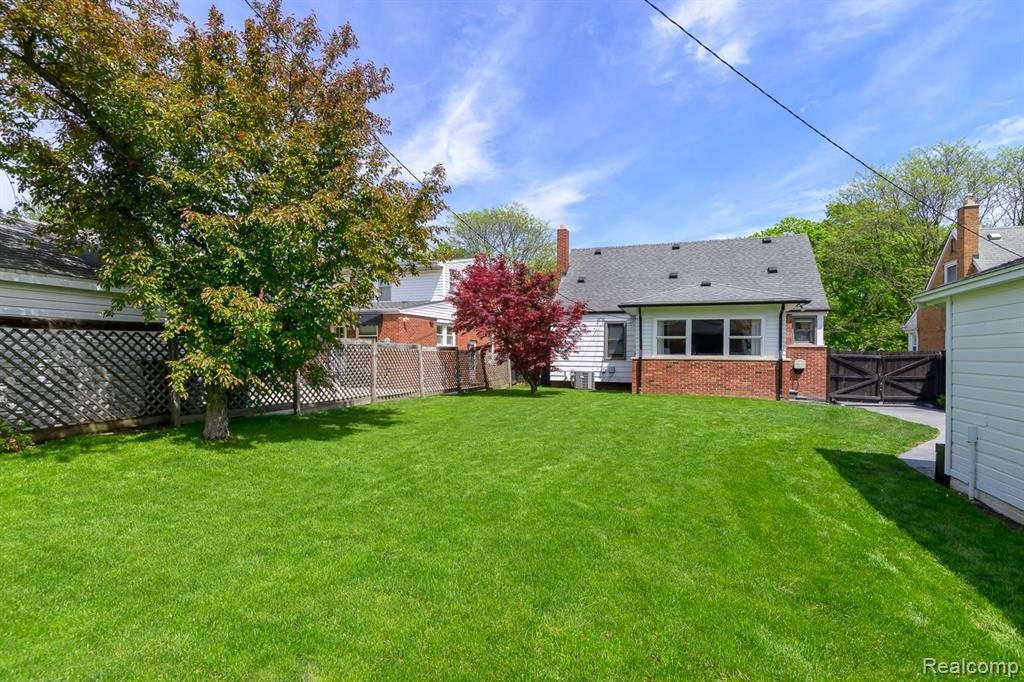 4513 Robinwood Avenue