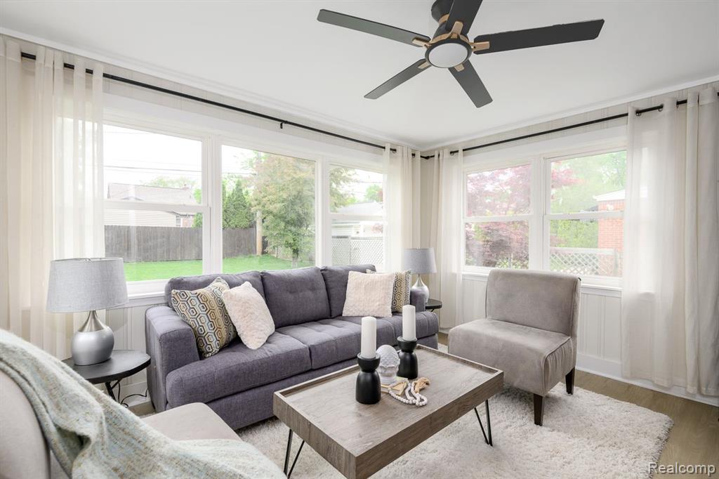 4513 Robinwood Avenue