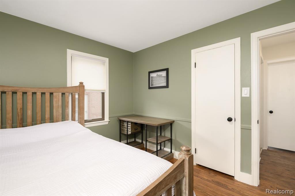 4513 Robinwood Avenue